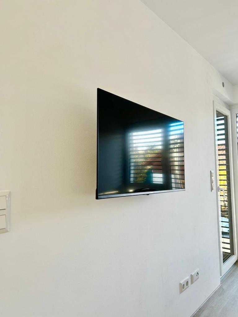 New - Free Parking - Balcony Apartment เวียนนา ภายนอก รูปภาพ